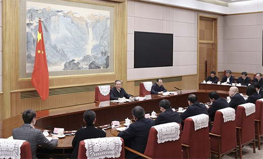 李强主持召开专家、企业家和教科文卫体等领...